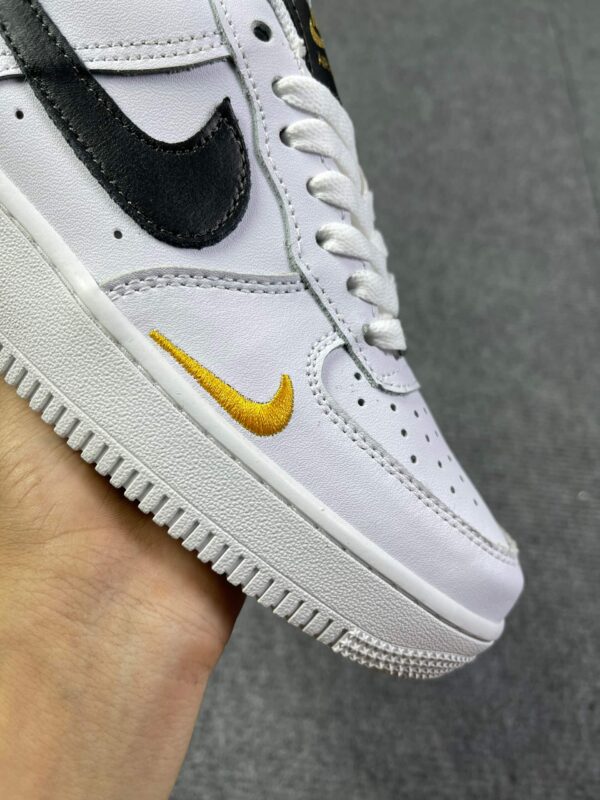 AF1 essential white black gold