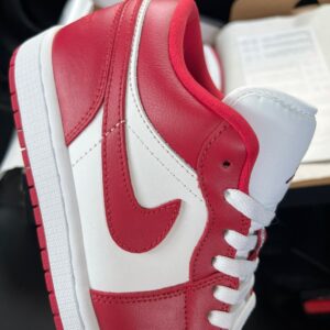 Giay Nike Air Jordan 1 Gym Red