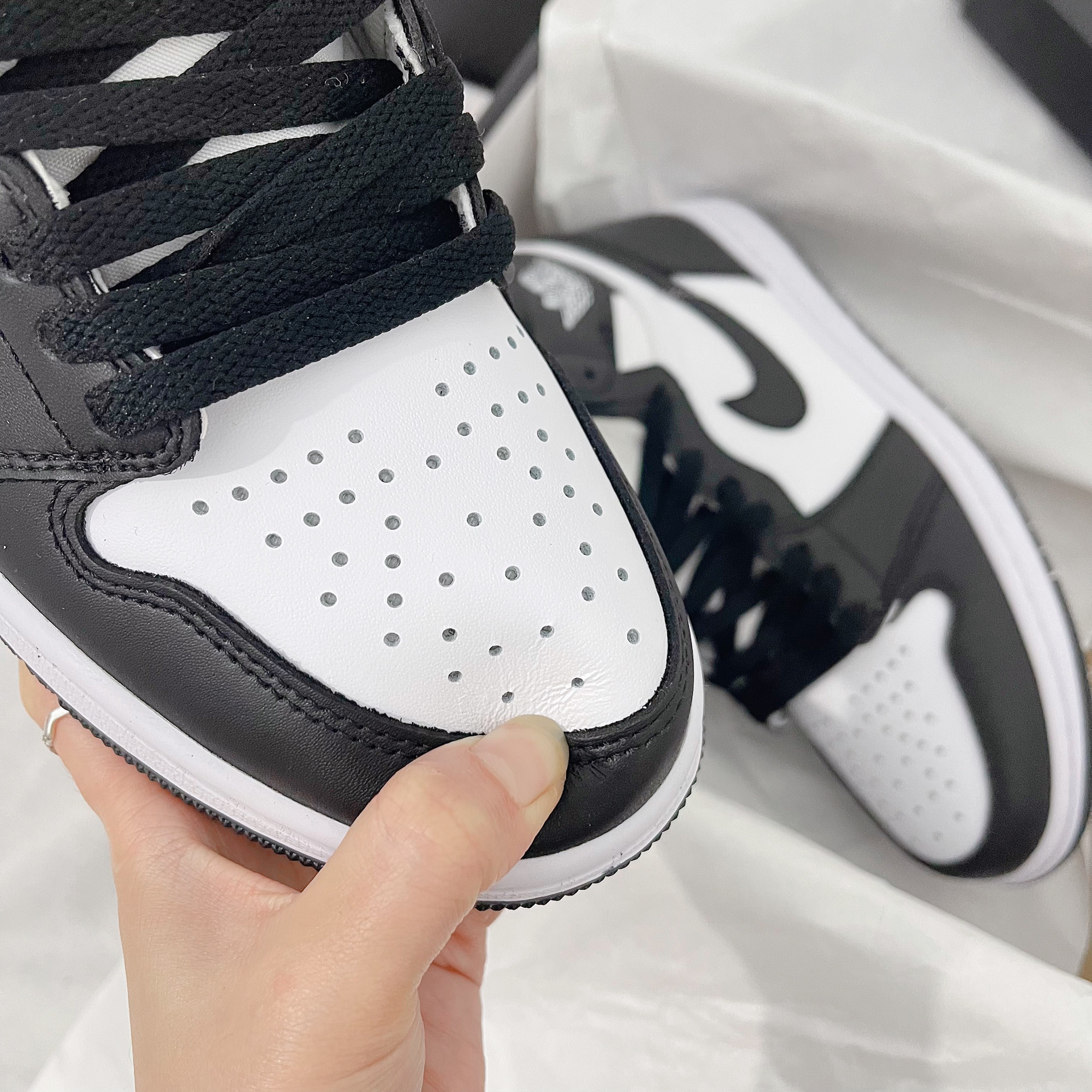 Giày Nike Jordan Panda Trắng Đen Cổ Cao Giay Nike Jordan Panda Trang Den Co Cao