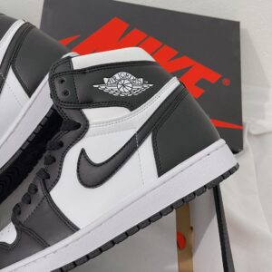 Giay Nike Jordan Trang Den Co Cao Giay Nike Jordan Trang Den Co Cao