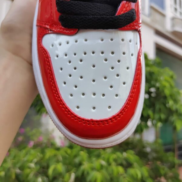 Giay Nike Jordan Xanh Do Gia Tot