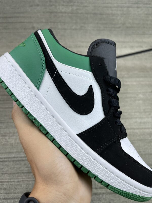 Jordan 1 Low Mystic Green Den Xanh