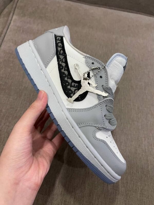Jordan Dior Co Thap Giay Nike Air Jordan 1 Retro Low Dior