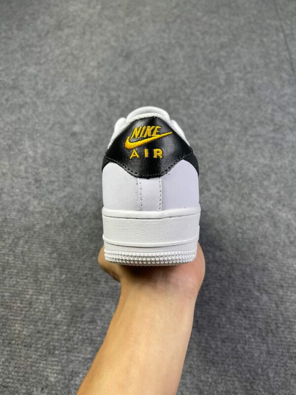 Mong AF1 07 Essential