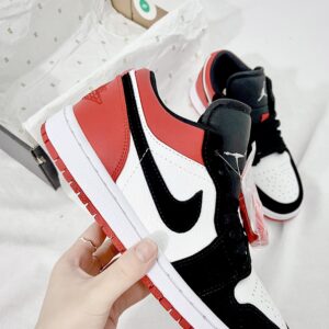 Nike Air Jordan 1 Low Black Toe