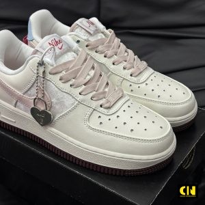 Giay Af1 Valentine 2026 Pink White Sneakers Giày AF1 Valentine 2026 Pink White Sneakers