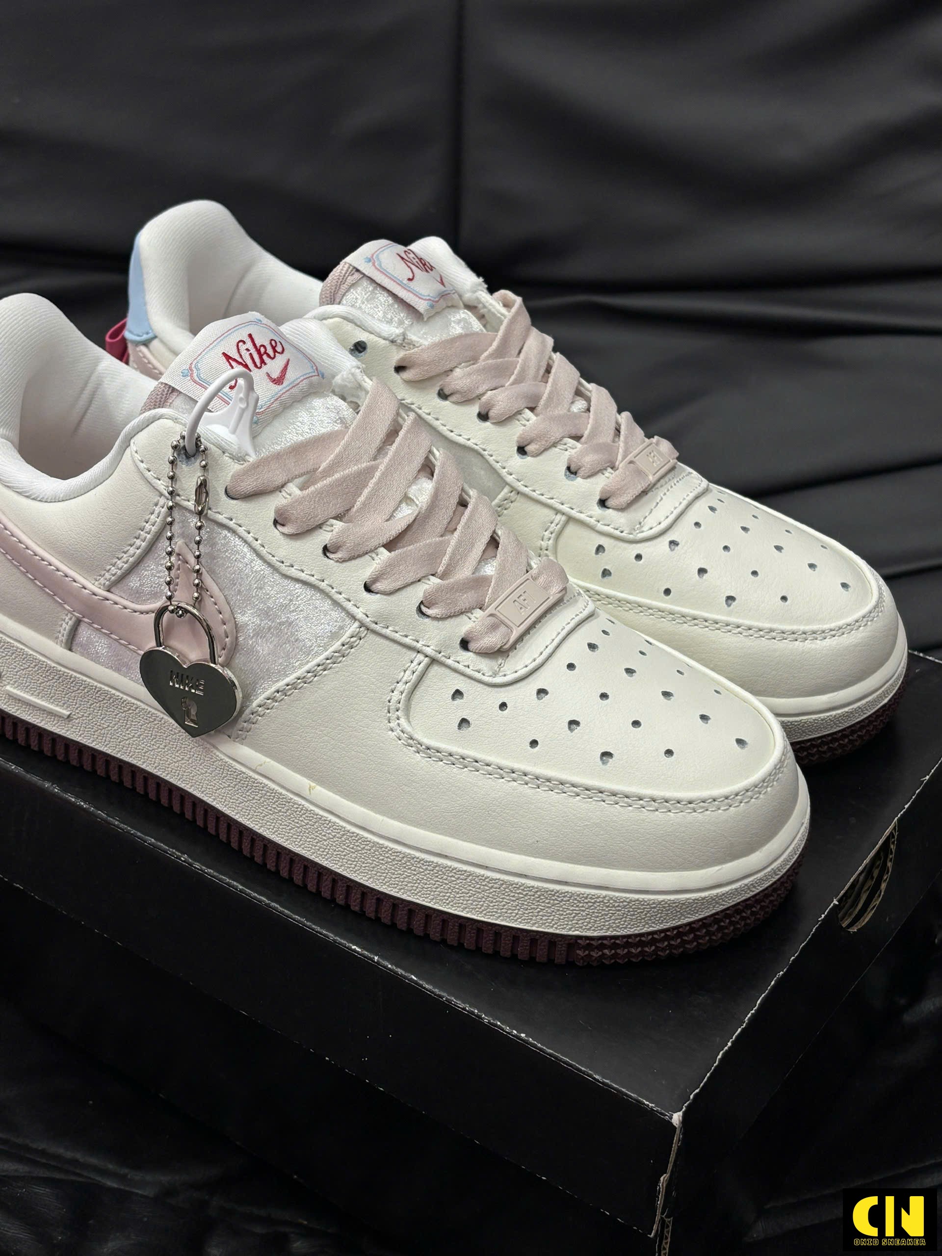 Giày Af1 Valentine 2026 Pink White Sneakers Giày AF1 Valentine 2026 Pink White Sneakers
