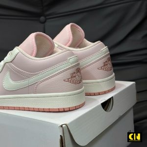 Giay Jordan 1 Jd1 Hong Trang Gia Tot Giày Jordan 1 JD1 Hồng Trắng Giá Tốt