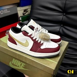 Giay Jordan 1 Low Se Dragon Scale Gold Swoosh Giày Jordan 1 Low SE Dragon Scale Gold Swoosh