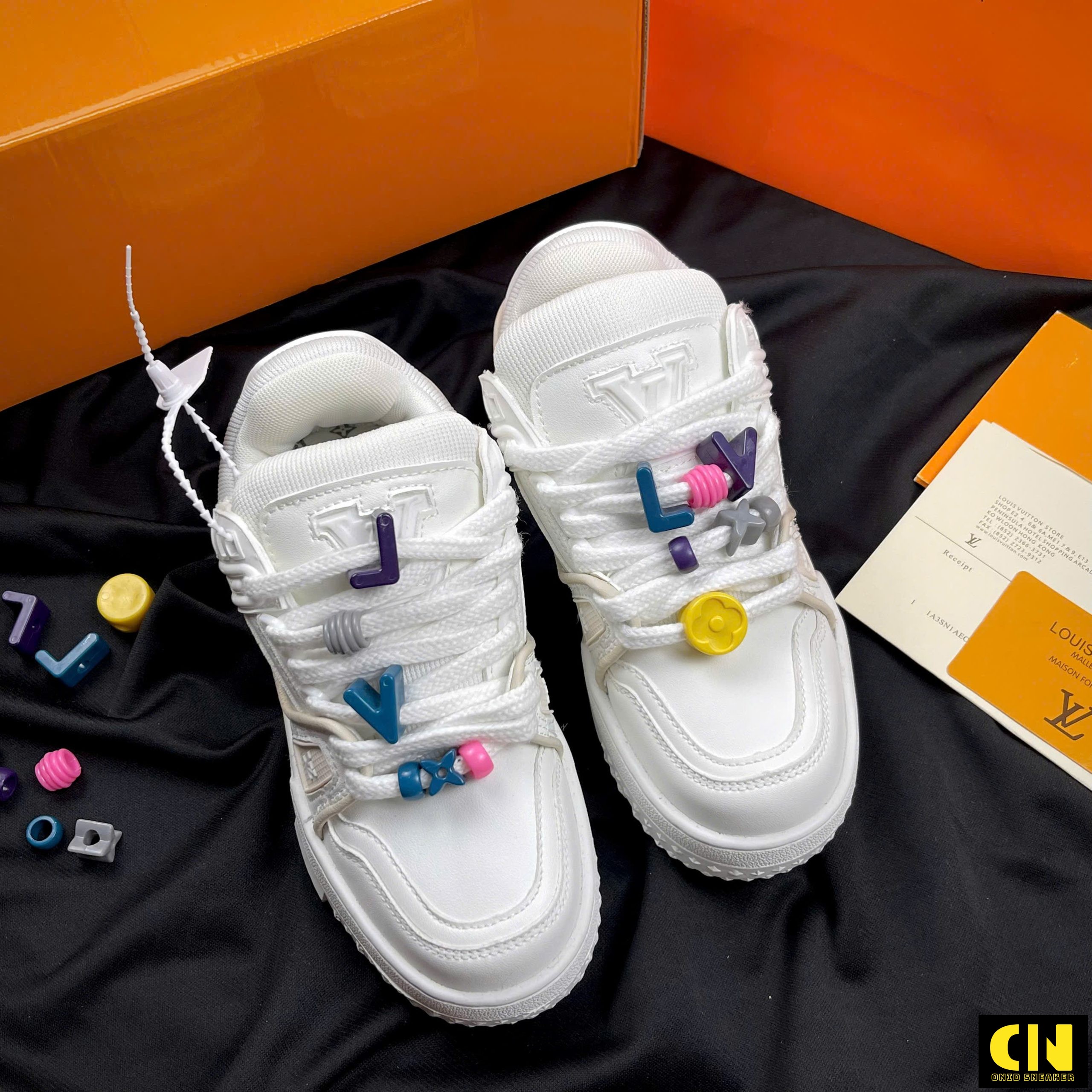 Giày Louis Vuitton Lv Trainer Maxi White Cream Signature Look Giày Louis Vuitton LV Trainer Maxi White Cream Signature Look