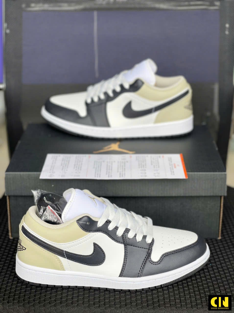 Giày Nike Air Jordan 1 Low Gs White Rattan Off-Noir Giày Nike Air Jordan 1 Low GS White Rattan Off-Noir