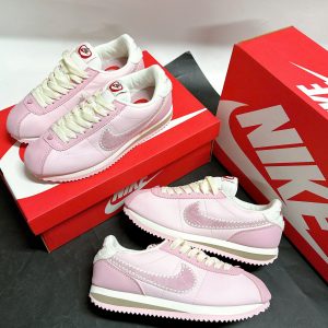 Giay Nike Cortez Valentines Day 2025 Pink White Giày Nike Cortez Valentine’s Day 2025 Pink White