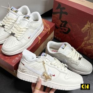 Giay Nike Dunk Low Trang Kem Pegasus Pack Cao Cap Giày Nike Dunk Low Trắng Kem Pegasus Pack Cao Cấp