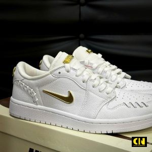 Giay Nike Jordan 1 Low Method Of Make Sail Logo Vang Giày Nike Jordan 1 Low Method Of Make Sail Logo Vàng
