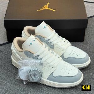 Giay Nike Jordan 1 Low Sail Soft Pearl Trang Kem Ngoc Trai Giày Nike Jordan 1 Low Sail Soft Pearl Trắng Kem Ngọc Trai