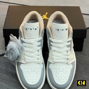Giay Nike Jordan 1 Low Sail Soft Pearl Xam Trang Giày Nike Jordan 1 Low Sail Soft Pearl Xám Trắng