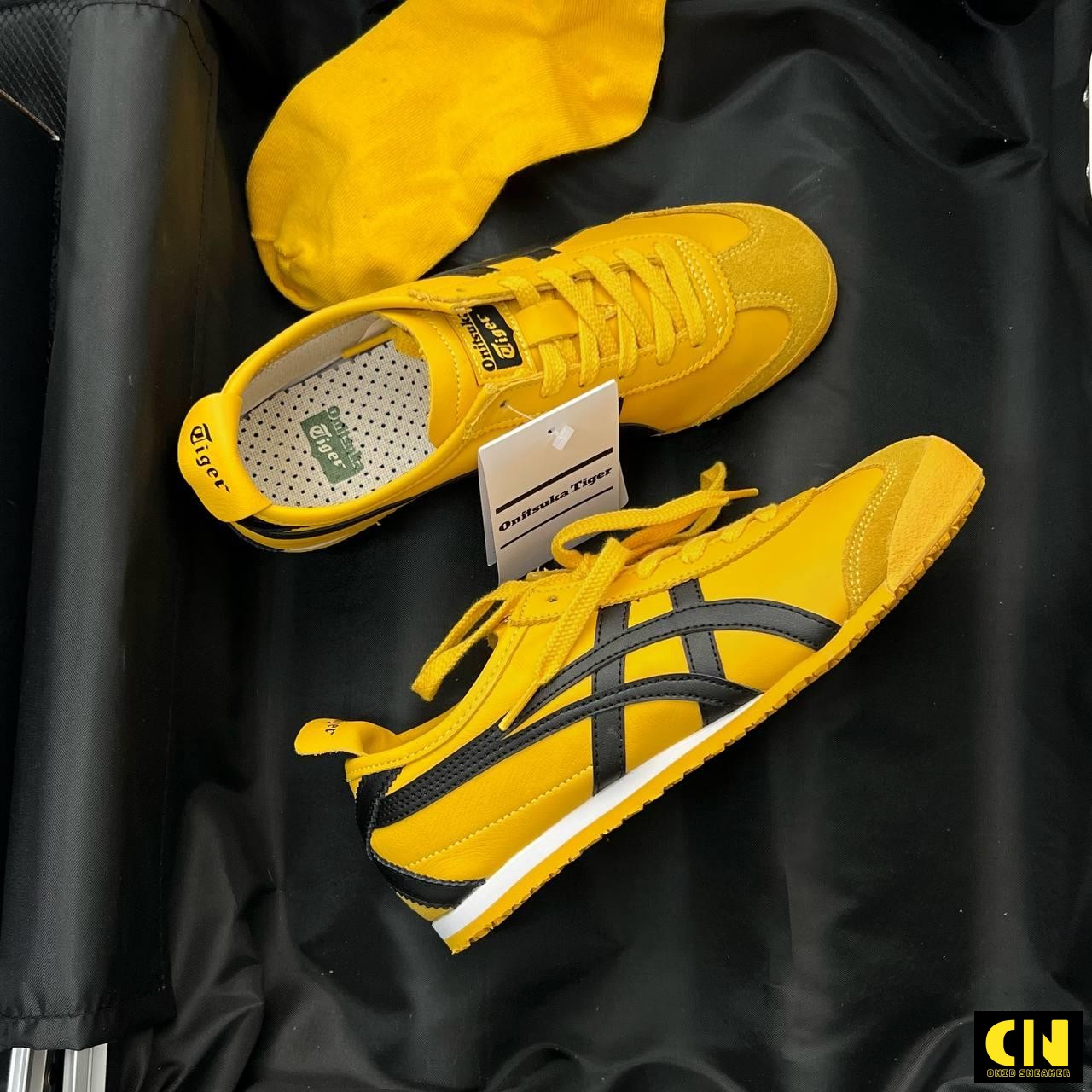 Giày Onitsuka Tiger Mexico 66 Black Yellow Giày Onitsuka Tiger Mexico 66 Black Yellow