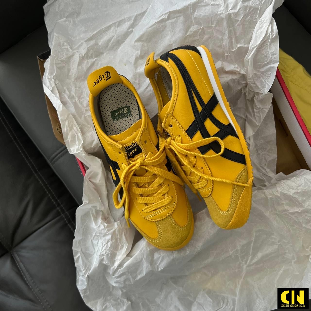 Giày Onitsuka Tiger Mexico 66 Yellow Black Unisex Giày Onitsuka Tiger Mexico 66 Yellow Black Unisex