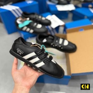 Giay Adidas Anfu Trainers Mau Den Soc Trang Giày Adidas ANFU Trainers Màu Đen Sọc Trắng