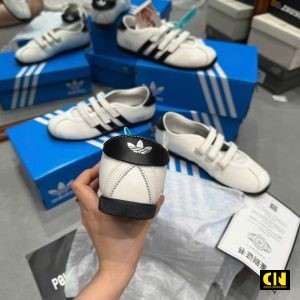 Giay Adidas Anfu Trainers Mau Trang Den Nang Dong Giày Adidas ANFU Trainers Màu Trắng Đen Năng Động