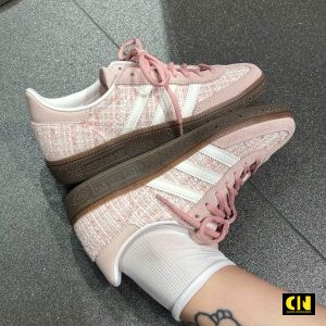 Giay Adidas Handball Spezial Mau Hong Trang Tweed Giày Adidas Handball Spezial Màu Hồng Trắng Tweed