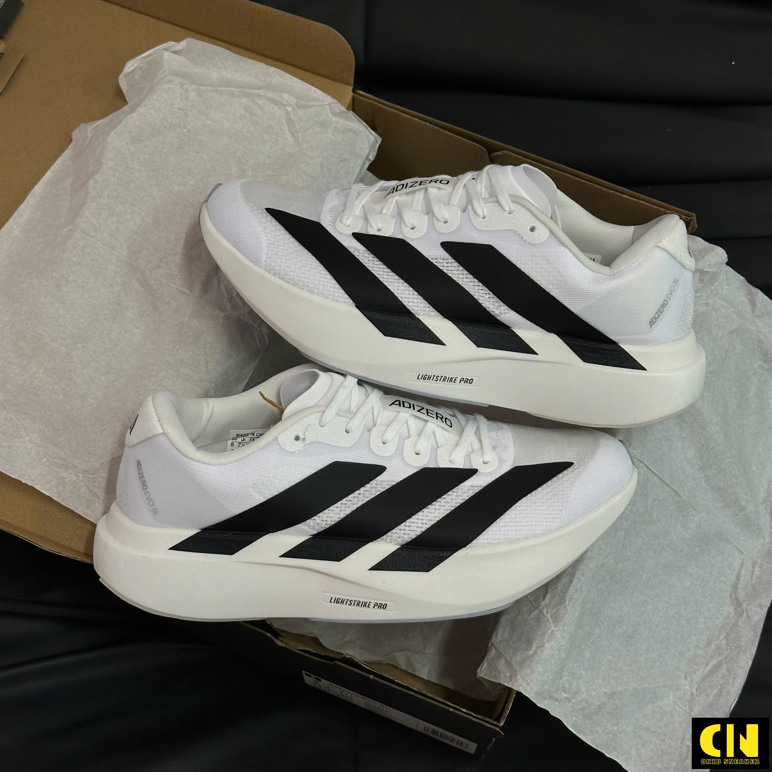 Giày Adizero Evo Sl Cloud White Black Giày Adizero Evo SL Cloud White Black