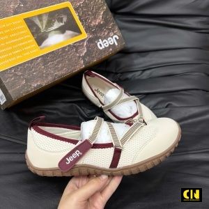 Giay Jeep Outdoor Co Thap Mau Kem Phoi Do Giày Jeep Outdoor Cổ Thấp Màu Kem Phối Đỏ