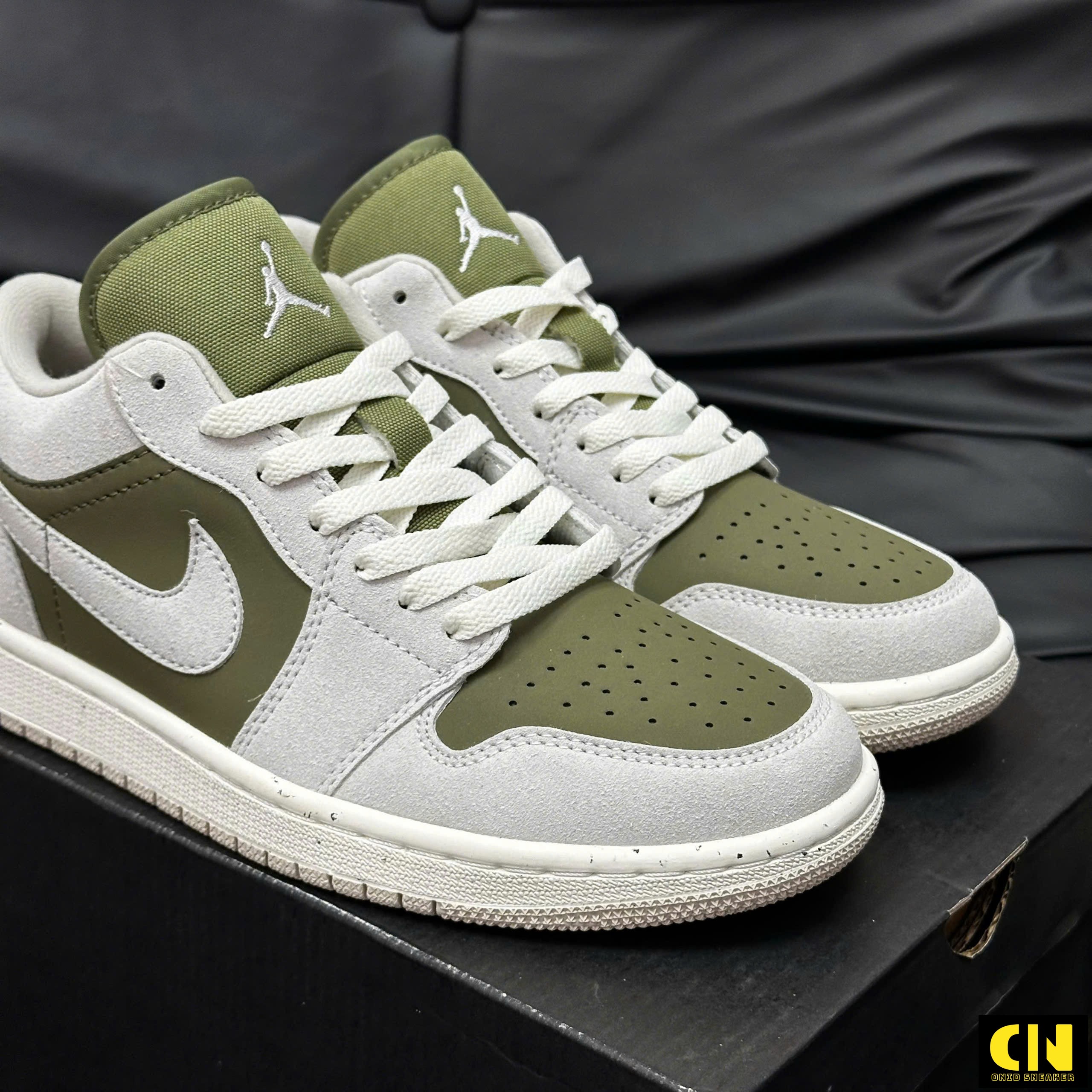 Giày Nike Air Jordan 1 Low Se Medium Trắng Xanh Olive Giày Nike Air Jordan 1 Low SE Medium Trắng Xanh Olive