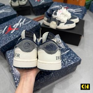 Giay Nike Jordan 1 Low Travis Scott Dior Giày Nike Jordan 1 Low Travis Scott Dior