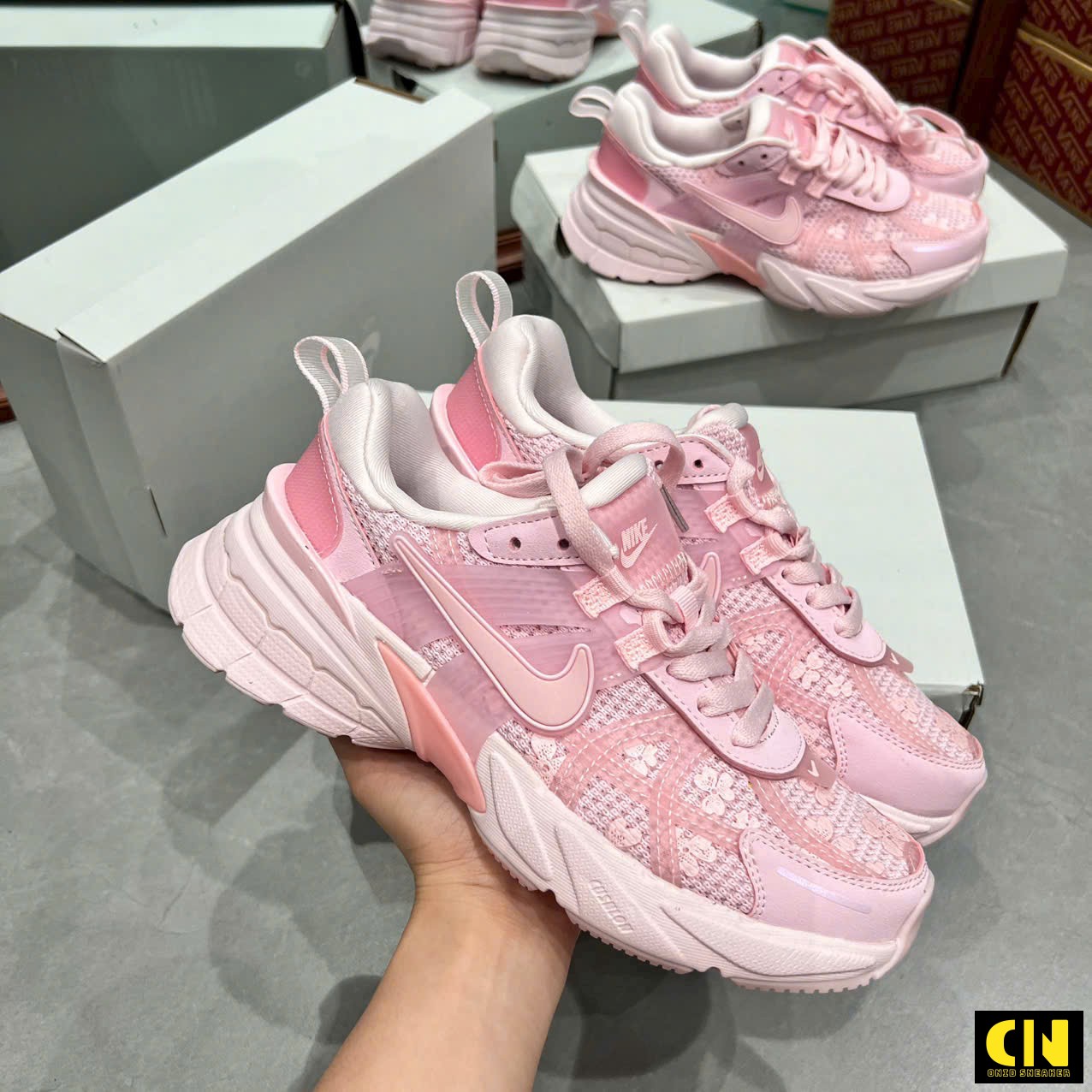 Giày Nike V2K Run Pink Foam Giày Nike V2K Run Pink Foam