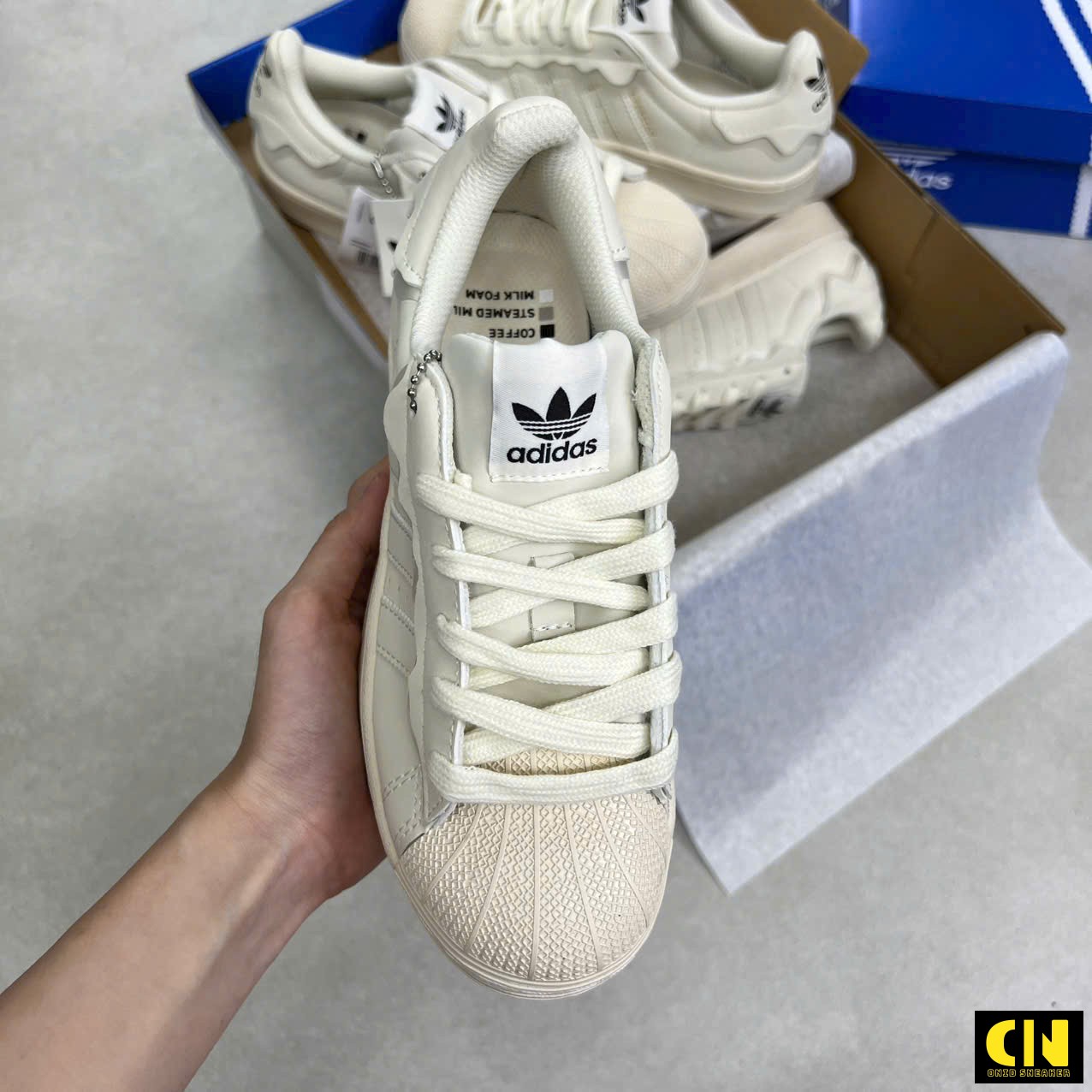 Giày Sneaker Adidas Superstar Creamy Viền Sóng Giày Sneaker Adidas Superstar Creamy Viền Sóng