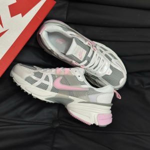 Giay The Thao Nike V2K Run Platinum Tint Pink Giày Thể Thao Nike V2K Run Platinum Tint Pink