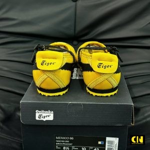 Giay The Thao Onitsuka Tiger Ban De Bang Vang Soc Den Giày Thể Thao Onitsuka Tiger Bản Đế Bằng Vàng Sọc Đen