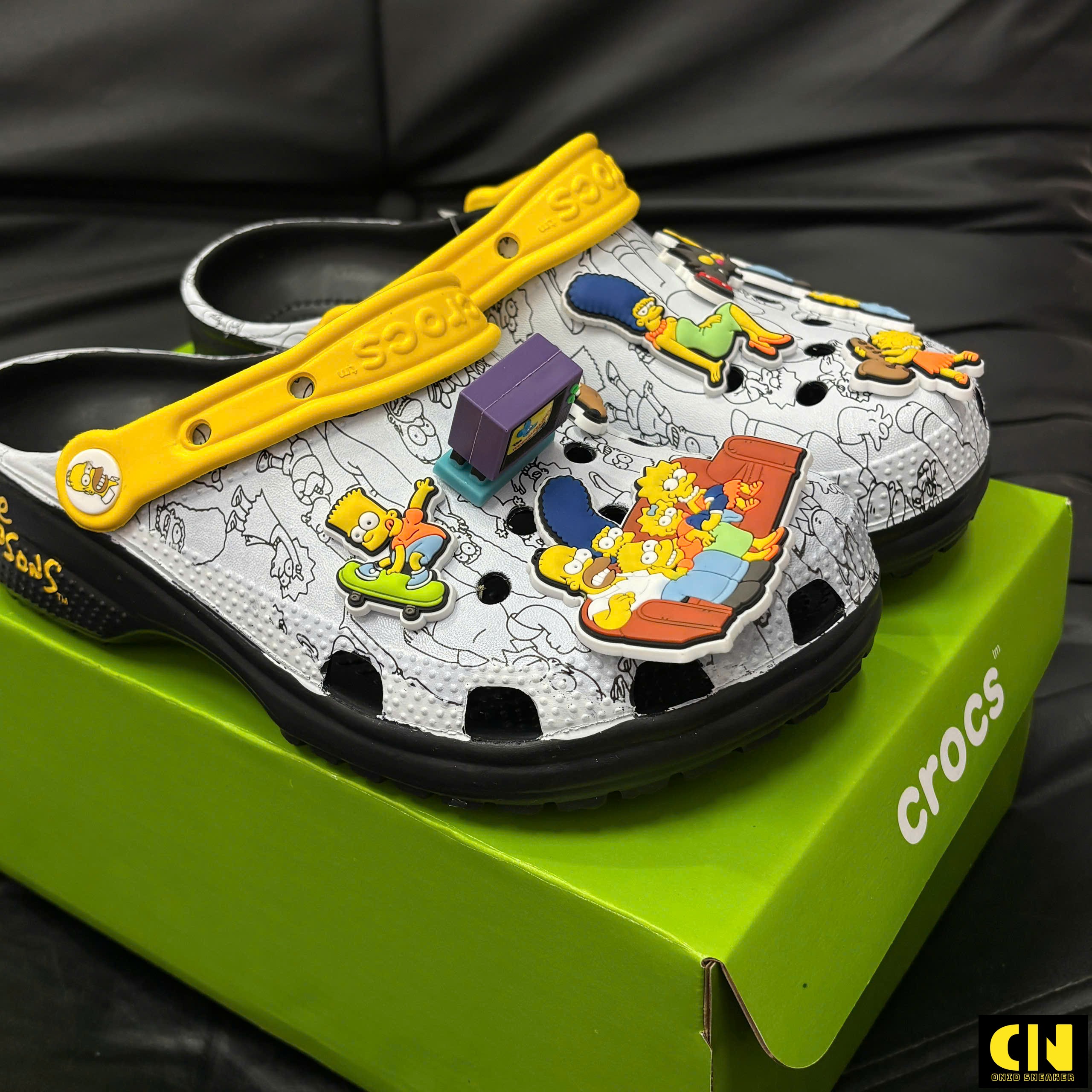 Dép Crocs Classic Clog The Simpsons Full Phụ Kiện Dép Crocs Classic Clog The Simpsons Full Phụ Kiện