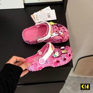 Dep Suc Crocs Classic Hello Kitty Dép Sục Crocs Classic Hello Kitty