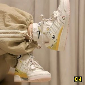 Giay Adidas Forum Low Disney Trang Vang Kem Giày Adidas Forum Low Disney Trắng Vàng Kem