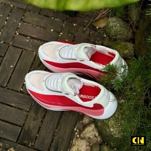 Giay Adidas Hyperboost Edge Giày Adidas Hyperboost Edge