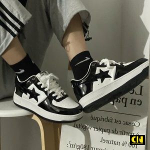 Giay Bape Sta Mau Trang Den Da Bong Cao Cap Giày Bape Sta Màu Trắng Đen Da Bóng Cao Cấp
