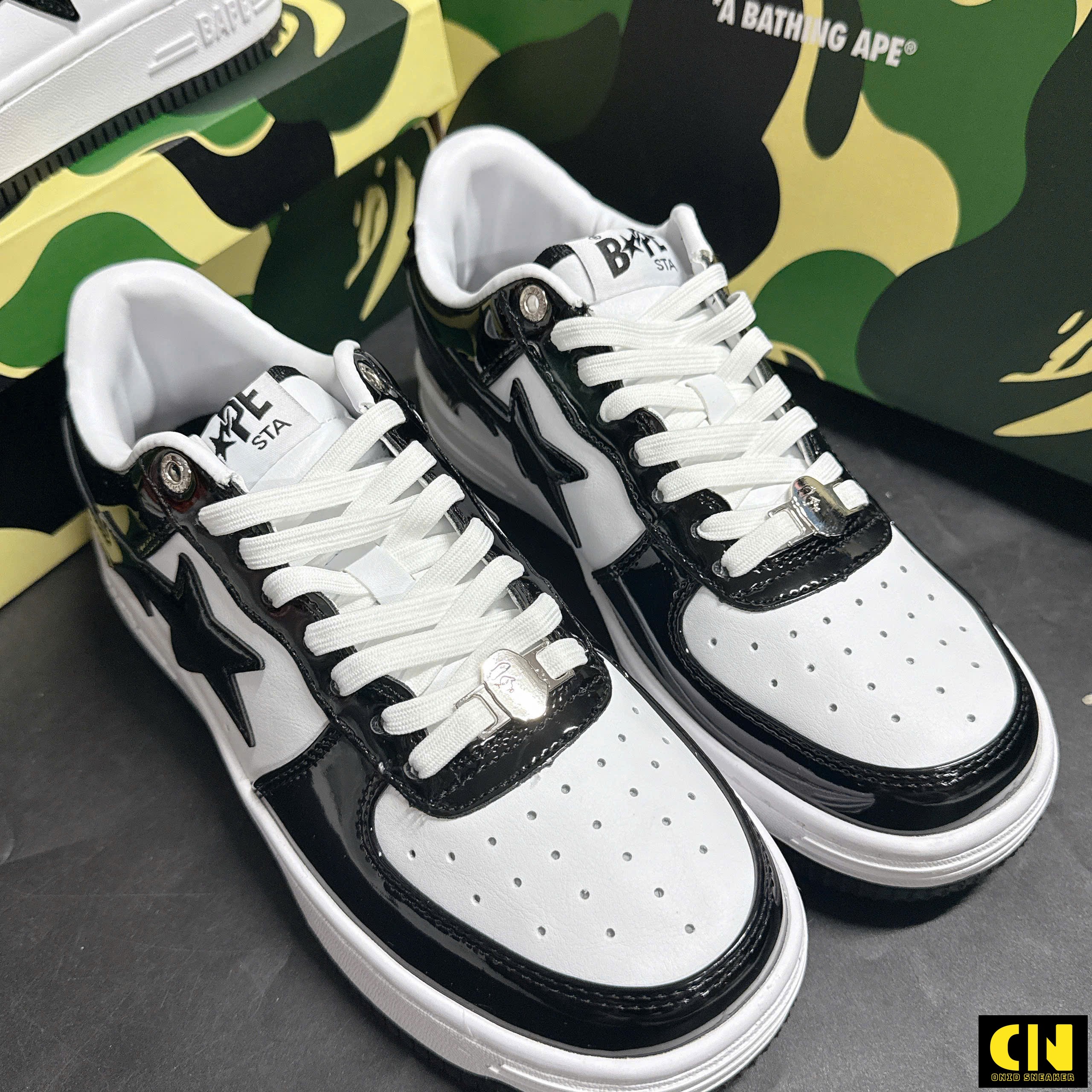 Giày Bape Sta Trắng Đen Da Bóng Full Box Giày Bape Sta Trắng Đen Da Bóng Full Box