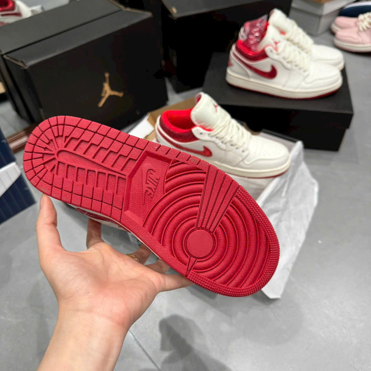 Giày Jordan 1 Low Màu Hồng Đỏ Ruby Giày Jordan 1 Low Màu Hồng Đỏ Ruby