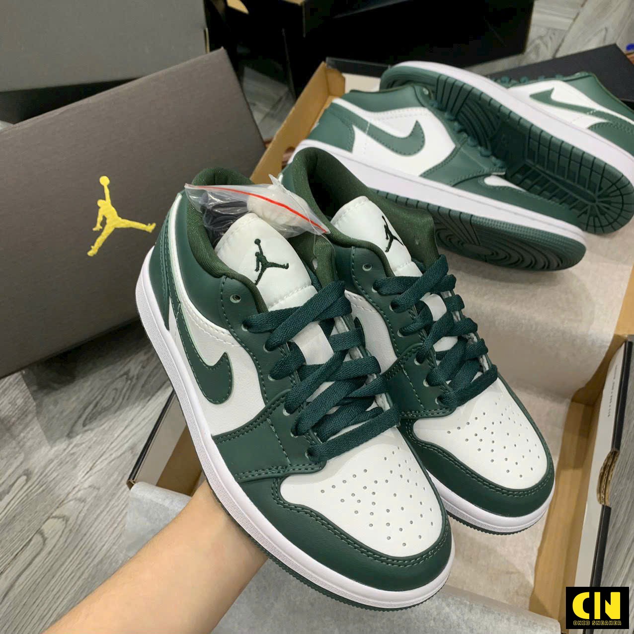 Giày Jordan 1 Low Màu Xanh Ngọc Trắng Giày Jordan 1 Low Màu Xanh Ngọc Trắng