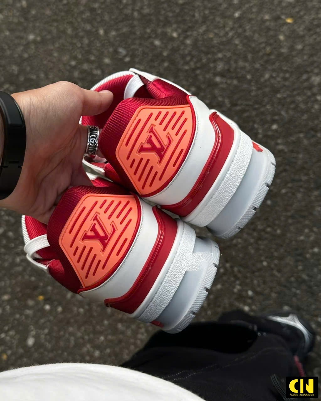 Giày Louis Vuitton Lv Trainer Màu Đỏ Giày Louis Vuitton LV Trainer Màu Đỏ