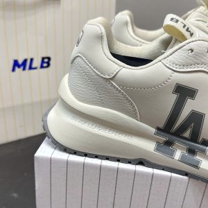 Giay Mlb Chunky Runner Mau Be De Cao Hack Dang Giày MLB Chunky Runner Màu Be Đế Cao Hack Dáng