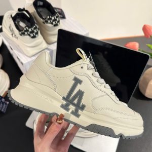 Giay Mlb Korea Chunky Runner Basic La Xam Trang Giày MLB Korea Chunky Runner Basic LA Xám Trắng