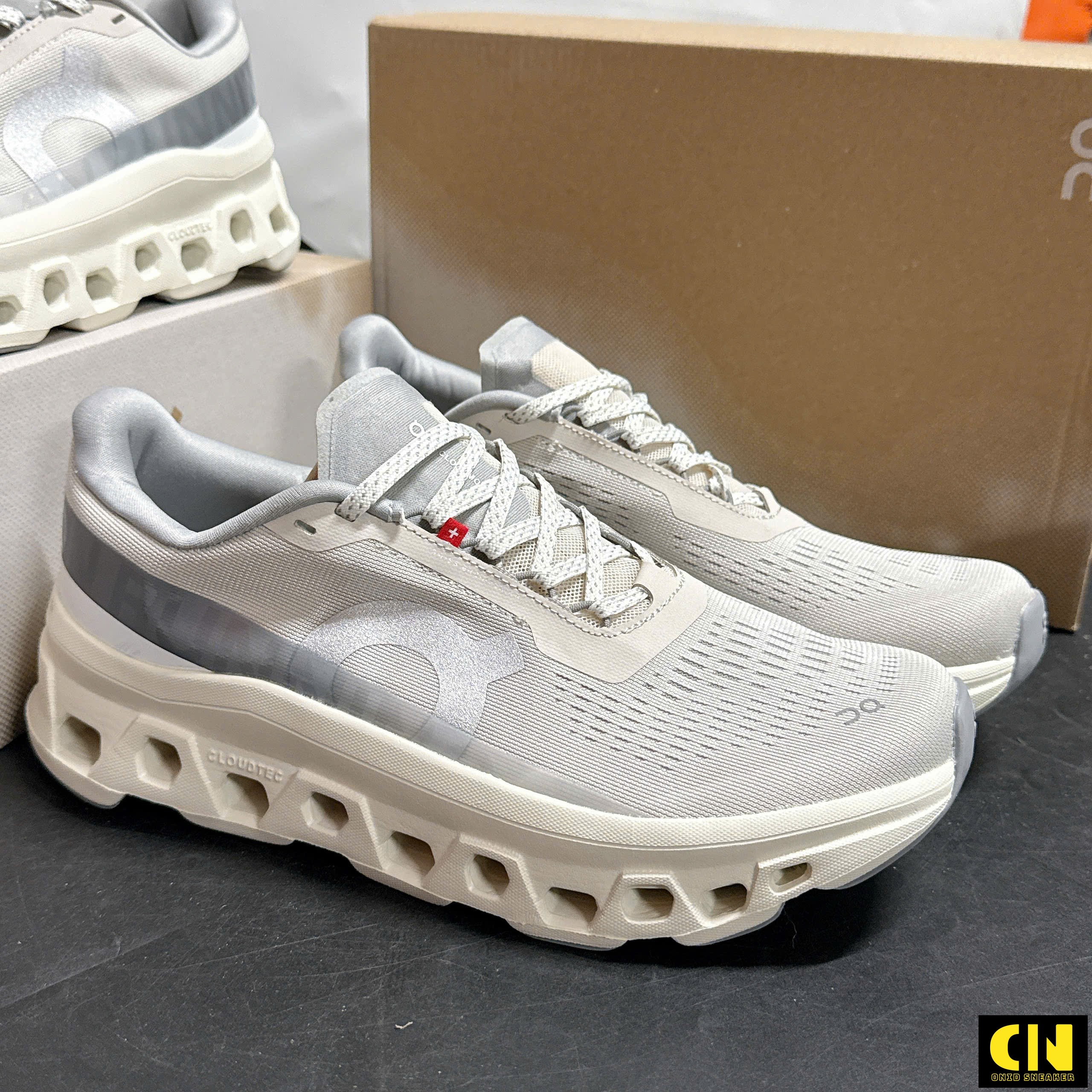 Giày On Running Cloudmonster White Beige Like Auth Giày On Running Cloudmonster White Beige Like Auth