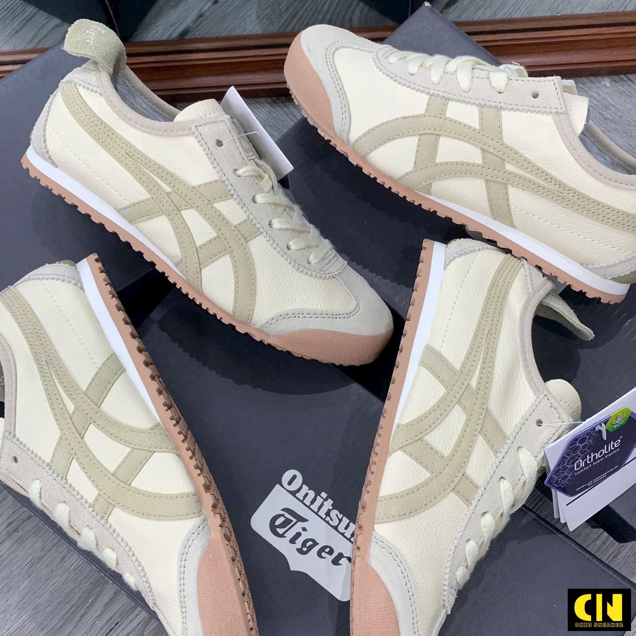 Giày Onitsuka Tiger Mexico 66 Màu Be Sữa Xanh Rêu Giày Onitsuka Tiger Mexico 66 Màu Be Sữa Xanh Rêu