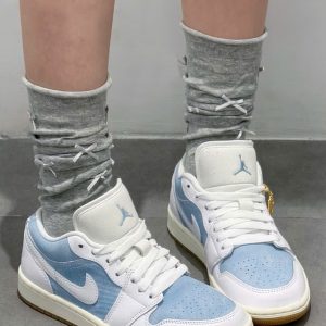Giay Sneaker Jordan 1 Low Ban Da Mai Mau Xanh Denim Giày Sneaker Jordan 1 Low Bản Da Mài Màu Xanh Denim