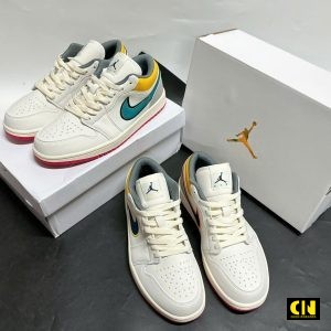 Giay Sneaker Jordan 1 Low Sail Yellow Ochre Vang Xam Xanh La Giày Sneaker Jordan 1 Low Sail Yellow Ochre Vàng Xám Xanh Lá