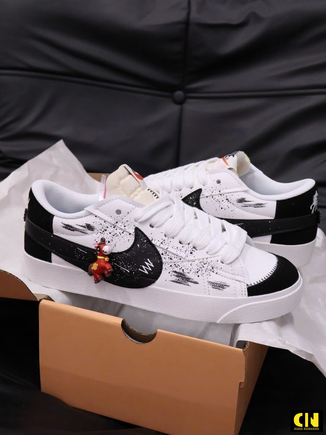 Giày Sneaker Nike Blazer Low 77 Paint Splatter Giày Sneaker Nike Blazer Low 77 Paint Splatter