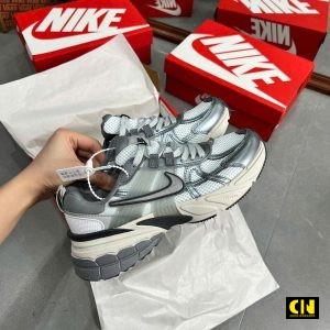 Giay Sneaker Nike V2K Run Mau Xam Bac Giày Sneaker Nike V2K Run Màu Xám Bạc